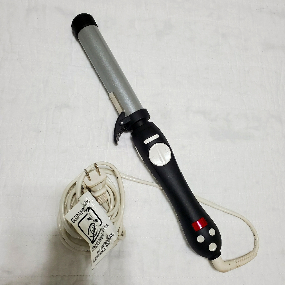 Beachwaver Ceramic Rotating 1.25" Curling Iron